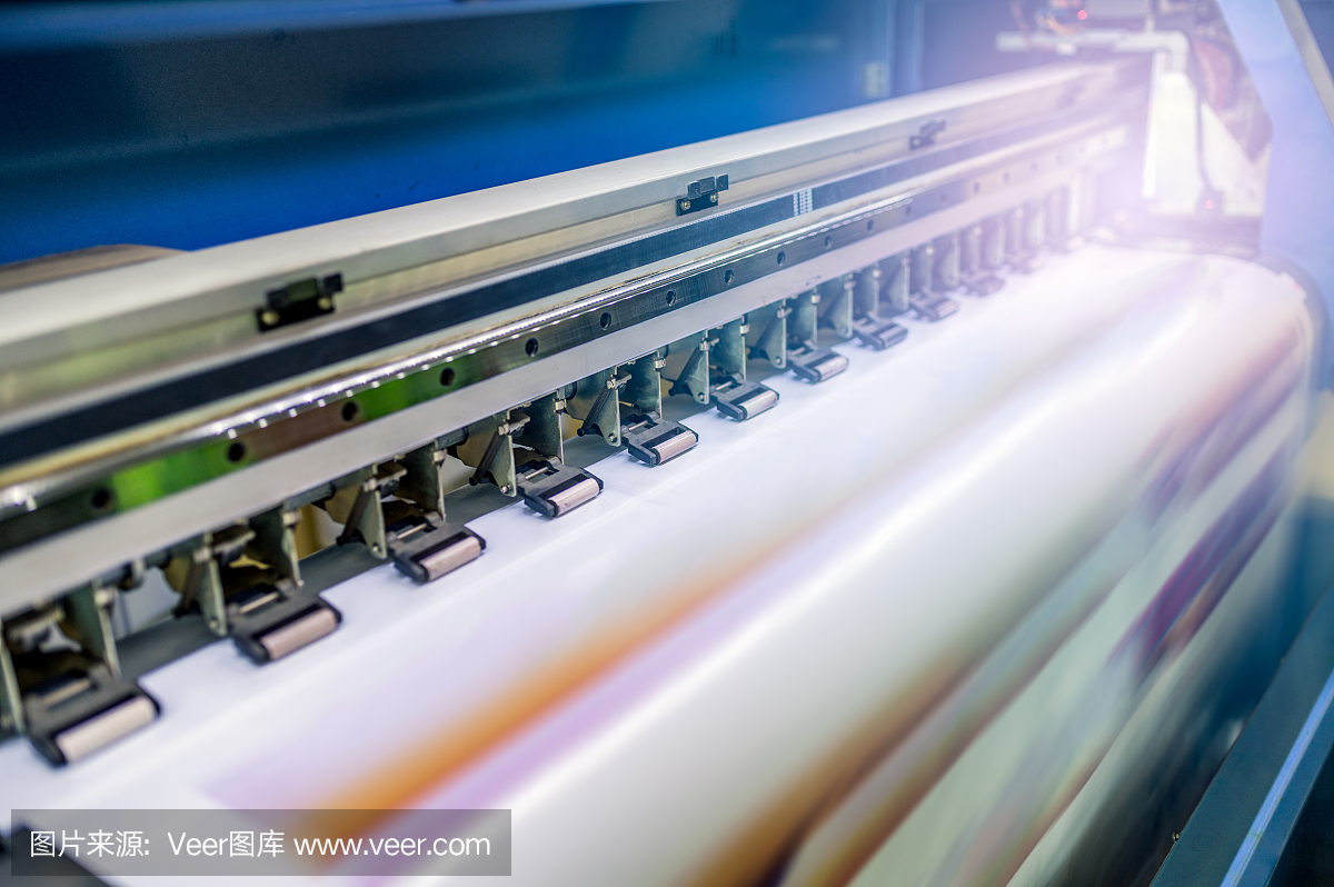 大型噴墨打印機(jī)與打印乙烯基紙與照明